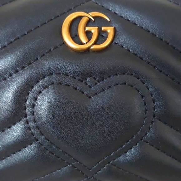 Gucci gg Mormont black leather quilted bag - Picture 9 of 13